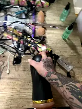 grizzlybearcody online show from November 13, 11:19 pm