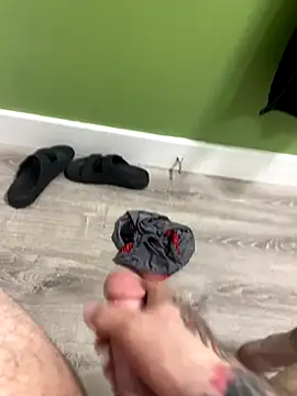 grizzlybearcody online show from December 3, 12:05 am