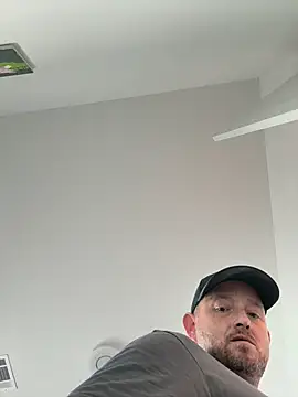 smokeymt420 online show from September 29, 8:05 pm