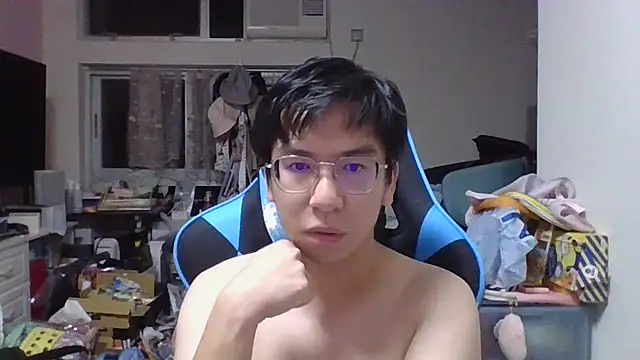 Snapshot of charlie_xdd chatting on November 1, 10:52 am charlie xdd online show from November 1, 10:52 am