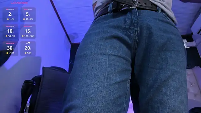 MichaelBear  online show from December 6, 12:05 pm