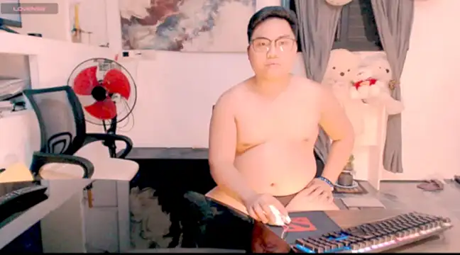 Snapshot of Hardking_69 chatting on January 28, 1:59 pm Hardking 69 online show from January 28, 1:59 pm