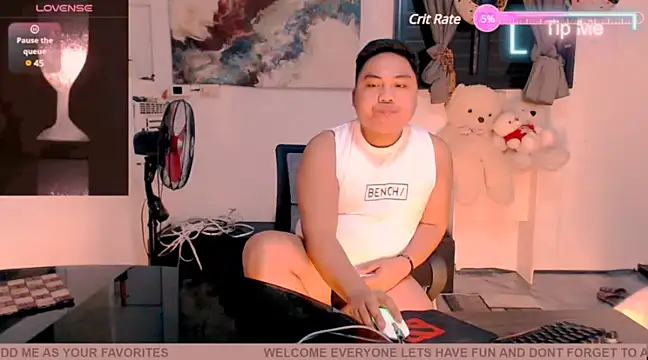 Snapshot of Hardking_69 chatting on January 12, 8:36 pm Hardking 69 online show from January 12, 8:36 pm