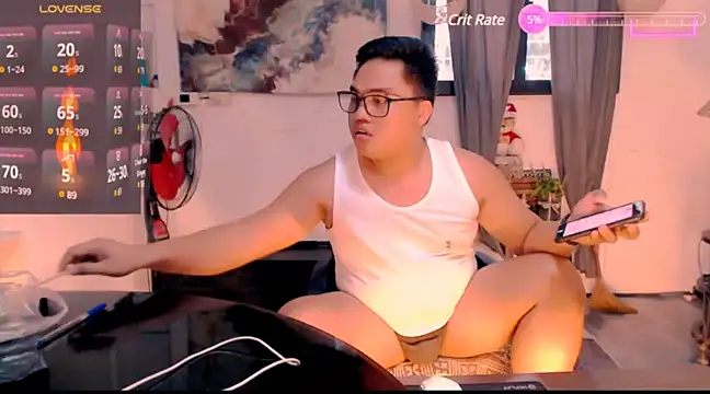 Snapshot of Hardking_69 chatting on December 3, 5:41 am Hardking 69 online show from December 3, 5:41 am