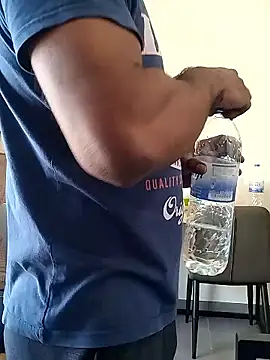 mallublackboy online show from January 11, 8:18 am