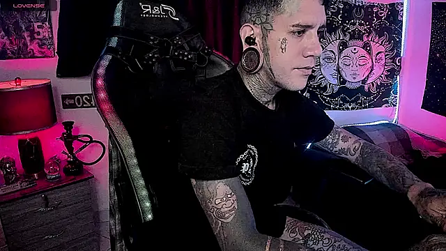 josh  ackerman online show from December 15, 6:37 pm