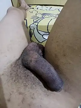 Snapshot of JamesQuaresma chatting on February 14, 9:43 pm JamesQuaresma online show from February 14, 9:43 pm