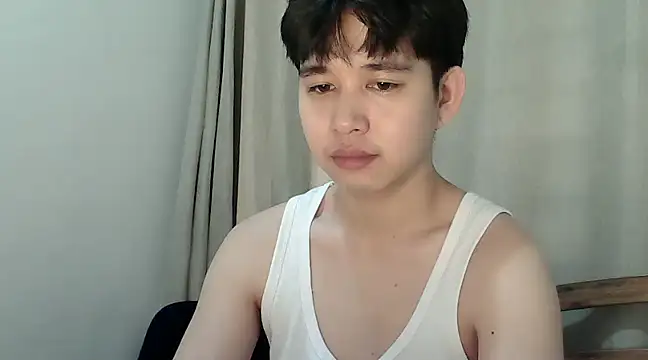 Snapshot of alfonsoasiancutie chatting on December 25, 4:12 am alfonsoasiancutie online show from December 25, 4:12 am