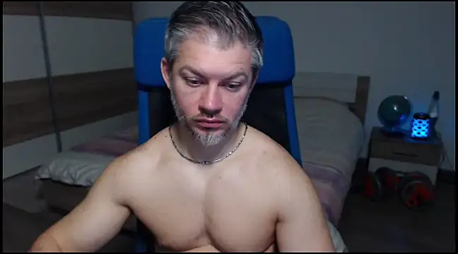 RobbyShawz online show from December 23, 5:28 am