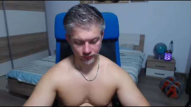 RobbyShawz online show from September 16, 8:48 am