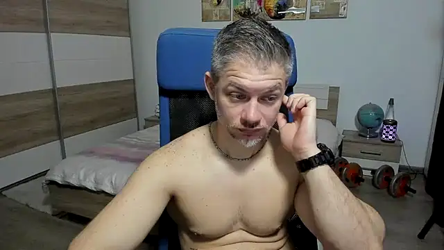 RobbyShawz online show from February 1, 5:39 am