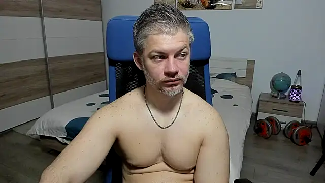 RobbyShawz online show from April 14, 5:07 am