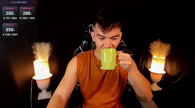 000batman000 online show from March 5, 12:33 pm