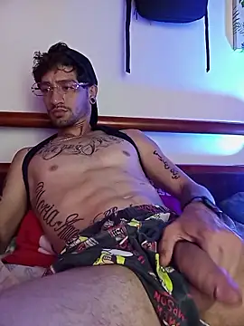 iamxandertv online show from December 17, 1:18 pm