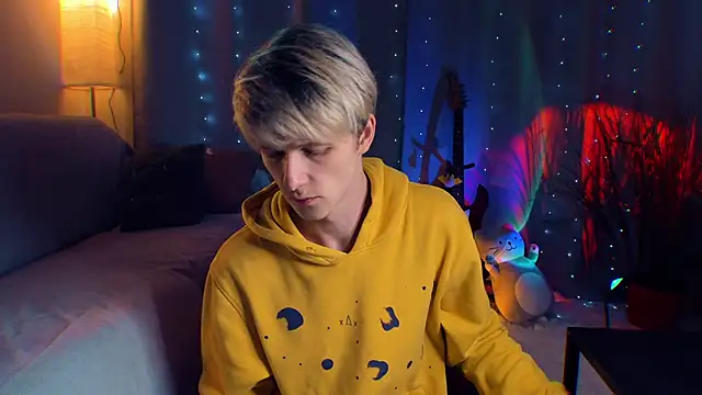 Breston Sweet online show from March 25, 4:22 pm