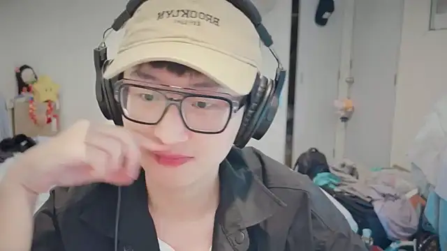 romeoisme   online show from January 29, 2:21 pm