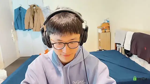 romeoisme   online show from December 14, 10:28 pm