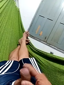 NINFOMANIACOquer2 online show from December 5, 6:09 am