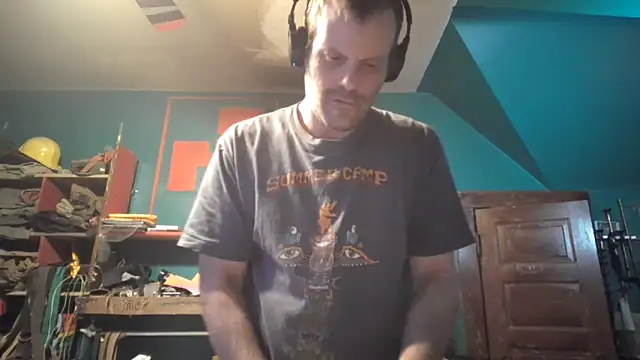 charactrzero online show from April 11, 7:45 am