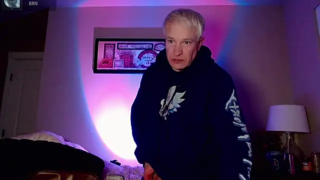 Snarfle82 online show from December 5, 6:20 am