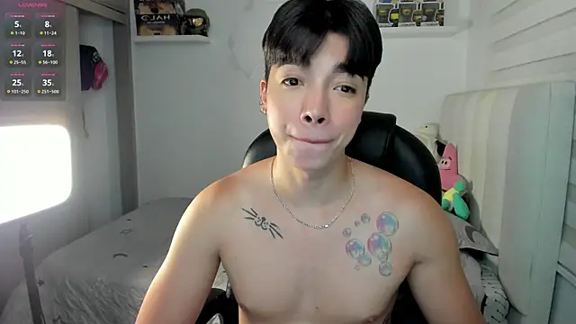 santy7v7 online show from December 2, 1:36 pm