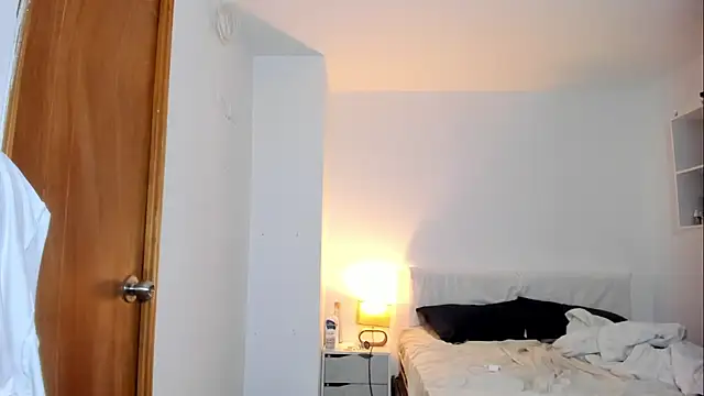 Justyn Torres online show from March 27, 10:49 am