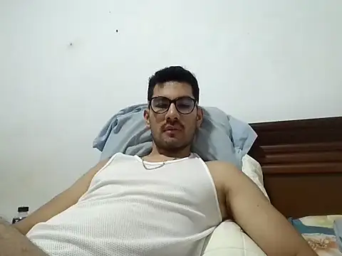 x-sebastian online show from October 5, 7:18 pm