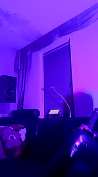 Crystalbitchx online show from March 7, 11:37 pm