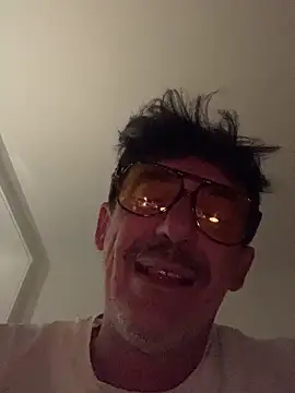 maxximere online show from March 27, 1:21 am