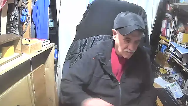 nonnomaturobisex online show from January 28, 6:07 pm