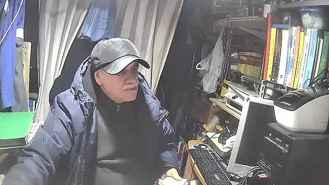 nonnomaturobisex online show from February 20, 5:51 pm