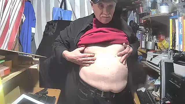 nonnomaturobisex online show from February 8, 10:50 am