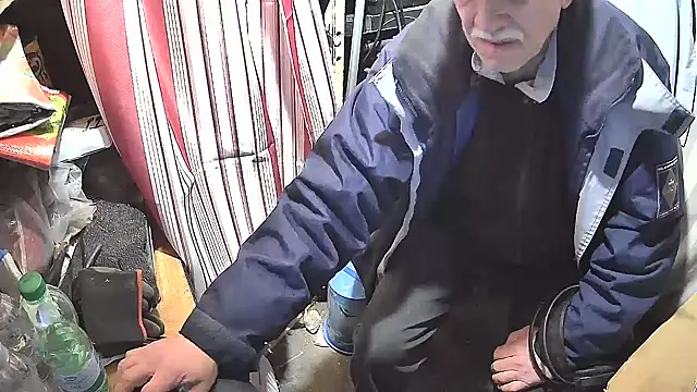 nonnomaturobisex online show from December 25, 8:51 am