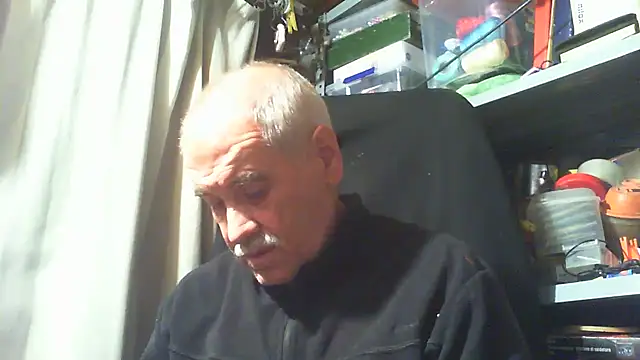 nonnomaturobisex online show from October 15, 5:20 pm