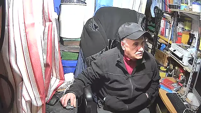 nonnomaturobisex online show from January 18, 9:24 am