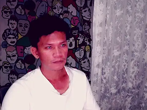 SweetasianHugoxxx online show from March 14, 2:08 pm