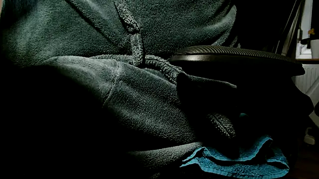 suedel65 online show from October 15, 4:42 am