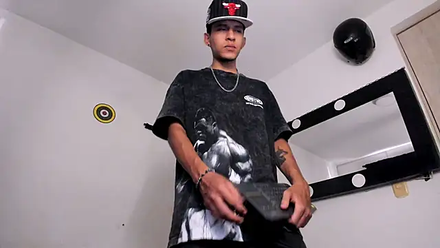 Samuel Suarez online show from March 14, 10:06 pm