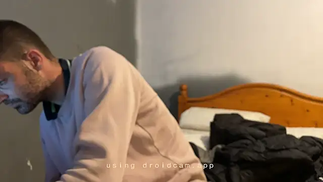 ThatGuyNextDoor1992 online show from September 24, 10:52 pm