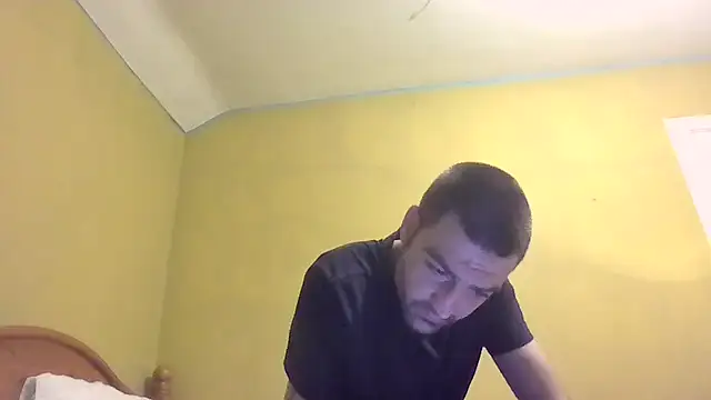 ThatGuyNextDoor1992 online show from March 7, 10:10 pm