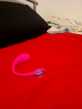 mario890605 online show from February 15, 7:00 pm