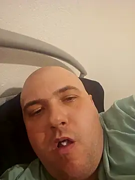 mario890605 online show from September 19, 11:15 pm