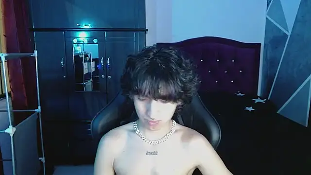 littlextreme online show from April 15, 4:45 am