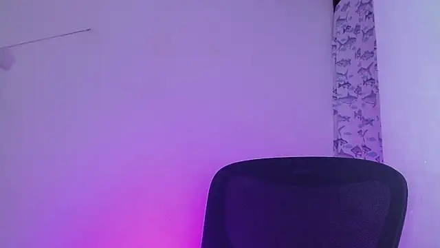 littlextreme online show from February 14, 3:22 am