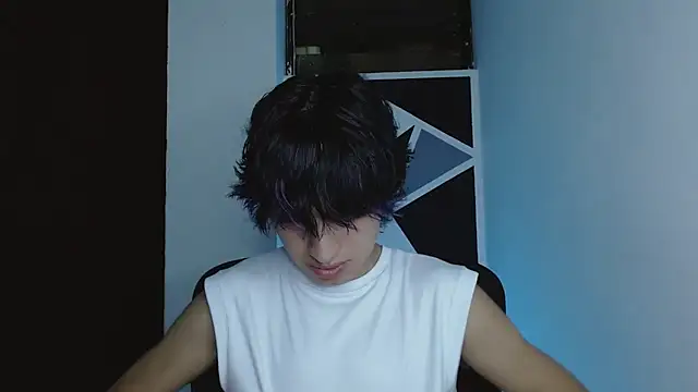 littlextreme online show from February 8, 12:38 am