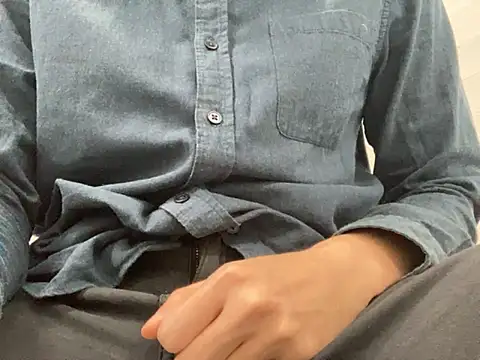 EricJohn1115 online show from November 20, 7:40 am