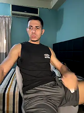 Snapshot of steven_clain chatting on September 10, 8:40 pm steven clain online show from September 10, 8:40 pm
