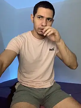 Snapshot of steven_clain chatting on December 13, 6:31 am steven clain online show from December 13, 6:31 am