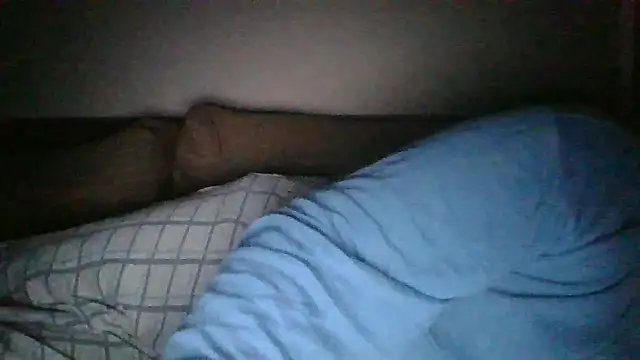 Snapshot of Anderrust chatting on January 6, 12:05 am Anderrust online show from January 6, 12:05 am