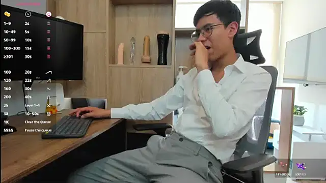 Jacob-Evans  online show from January 18, 7:48 pm